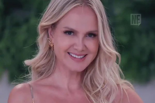 Apresentadora Eliana