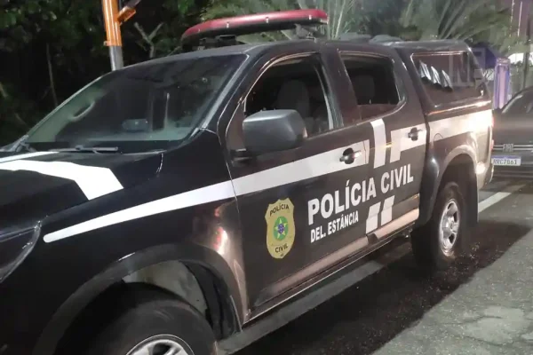 Viatura da Polícia Civil em Estância