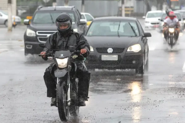 Meteorologia renova alerta de chuvas intensas em Sergipe