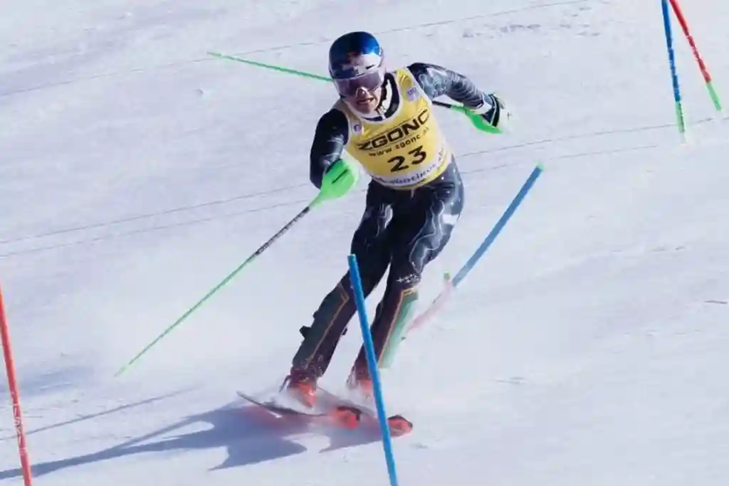 Lucas Pinheiro conquista prata em etapa da Copa do Mundo de esqui alpino