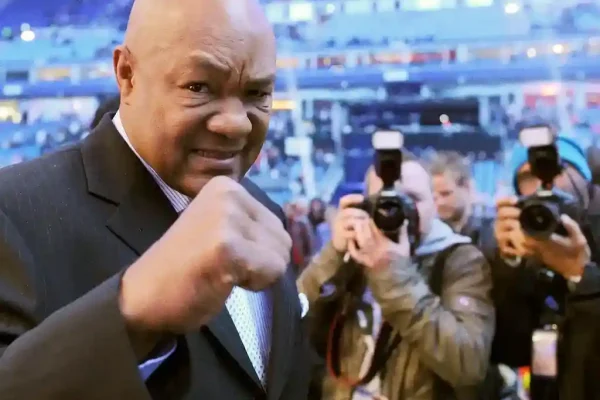 Campeão mundial de boxe George Foreman