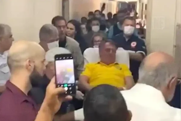 Bolsonaro pode passar por 6ª cirurgia; veja imagens