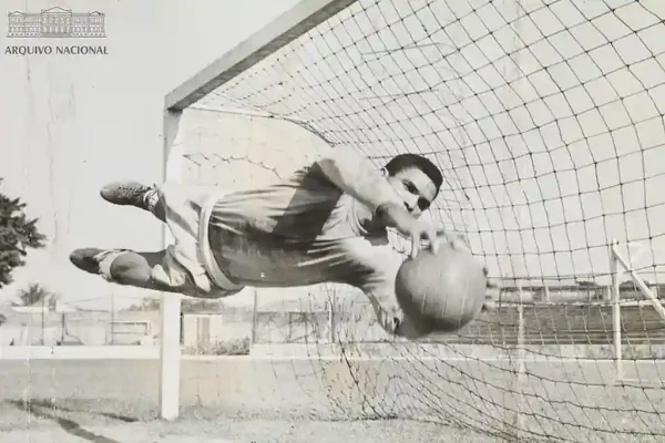 Morre Manga, um dos melhores goleiros da história do futebol brasileiro