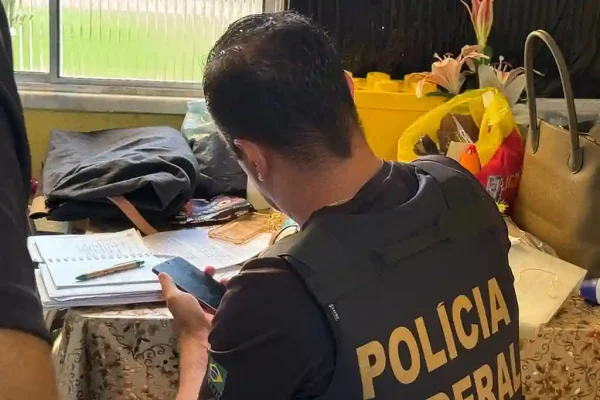 PF investiga servidor do INSS suspeito de contratar empréstimos nas 27 unidades da federação