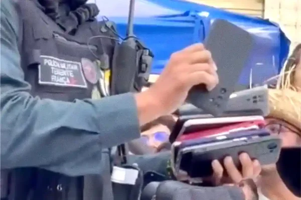 Mulher é presa com 9 celulares roubados durante Festa da Mandioca em Lagarto