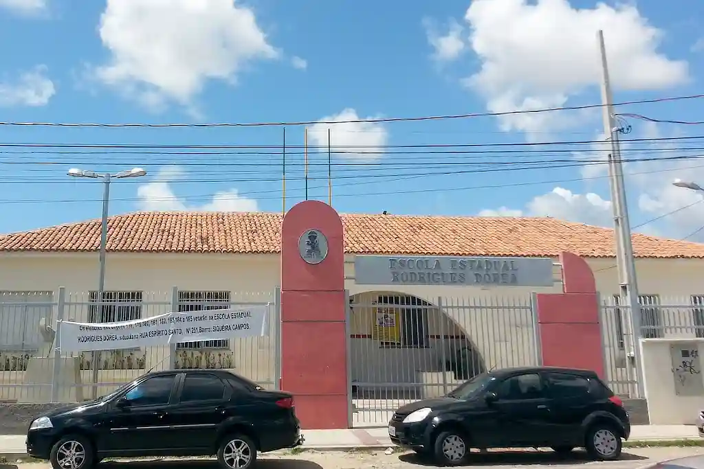 Escola Estadual Rodrigues Dórea, no bairro Siqueira Campos, em Aracaju