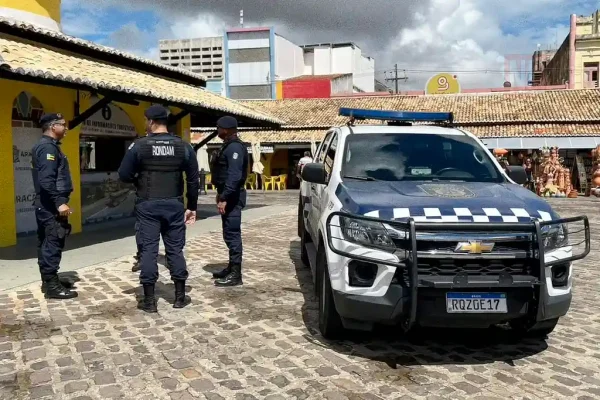 Homem armado com faca é baleado após atacar guarda municipal em Aracaju