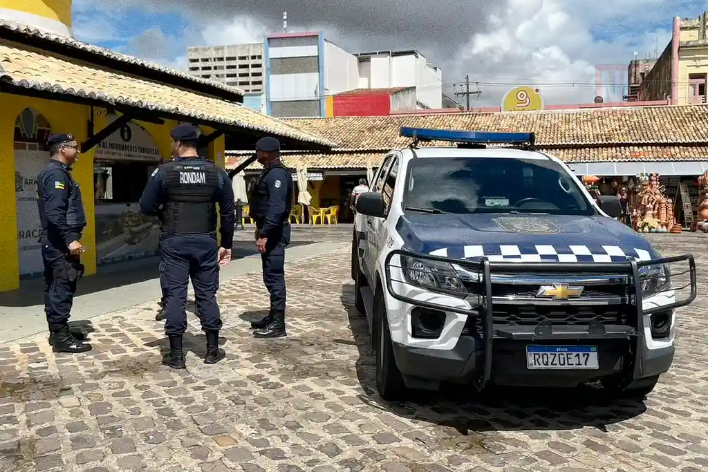 Homem armado com faca é baleado após atacar guarda municipal em Aracaju