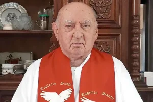 Falece o monsenhor José Carvalho, fundador do Colégio Arquidiocesano