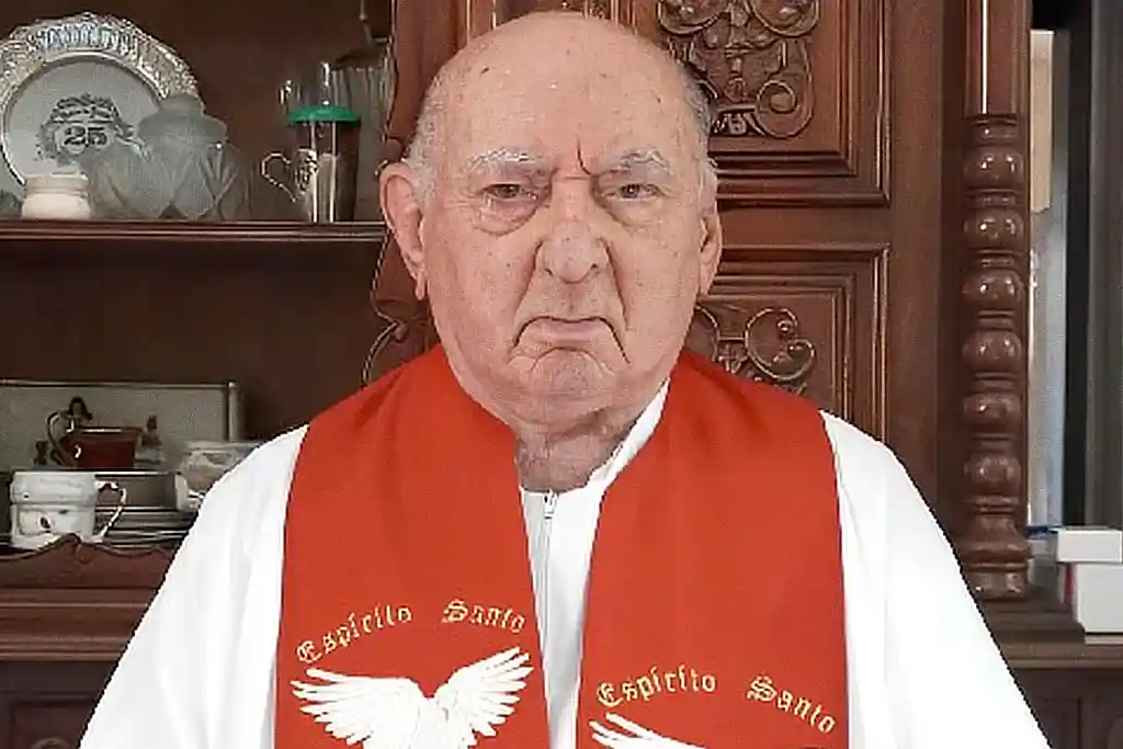 Falece o monsenhor José Carvalho, fundador do Colégio Arquidiocesano