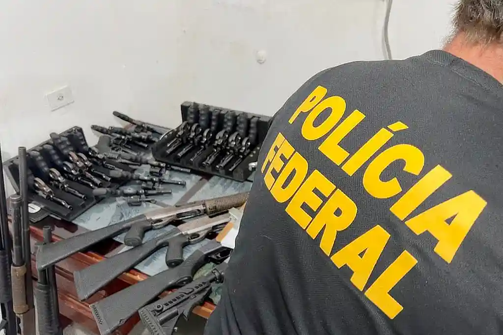 Em Sergipe, PF fiscaliza escola de formação de vigilantes