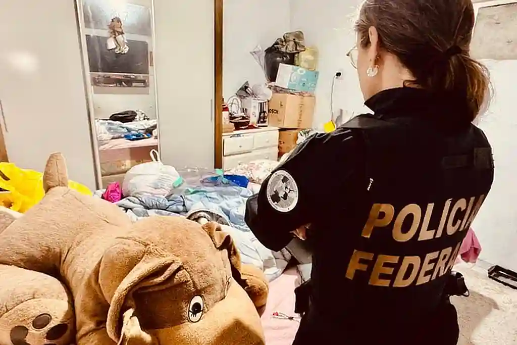 Operação da PF prende 35 suspeitos e cumpre 130 mandados em ação nacional contra crimes de abuso infantil na internet