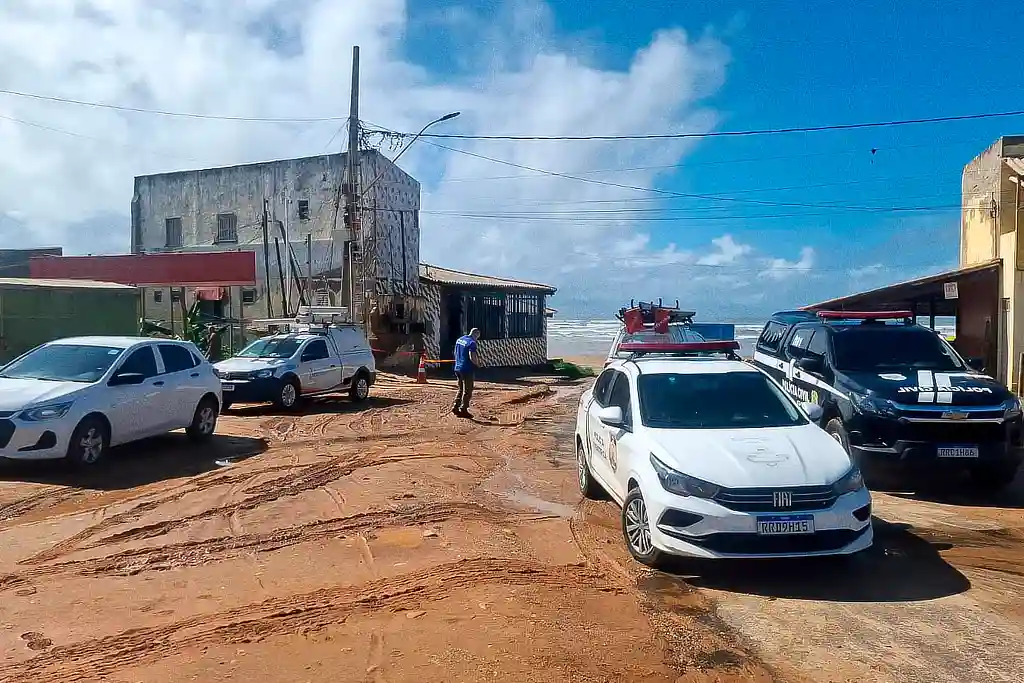 Polícia flagra furto de energia em bares da Praia da Costa, em Sergipe