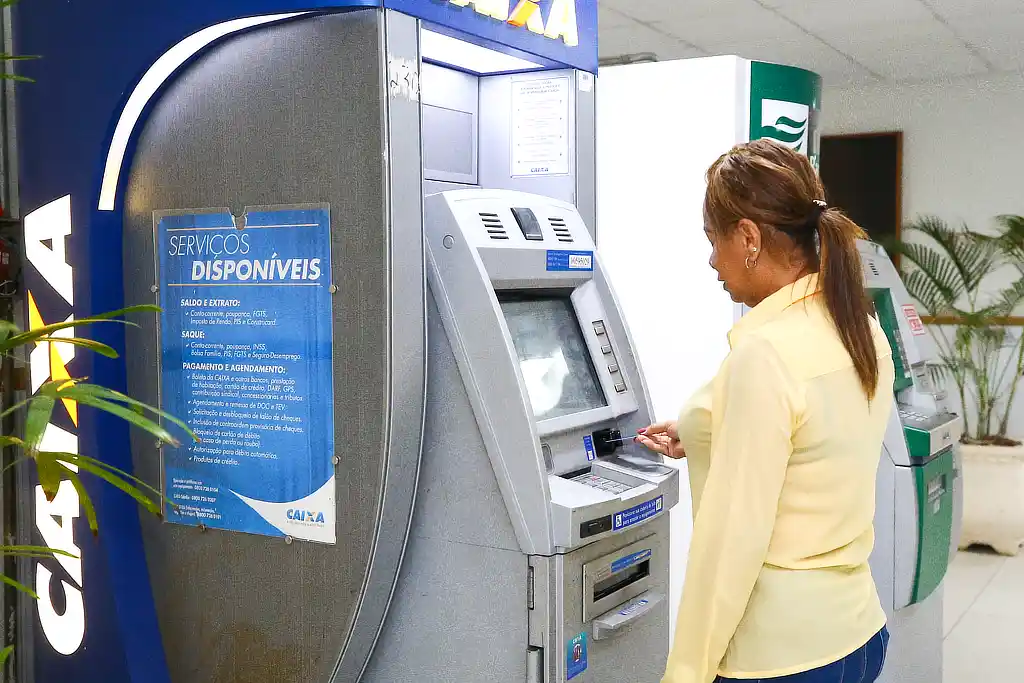 ARACAJU: Salários dos servidores da prefeitura