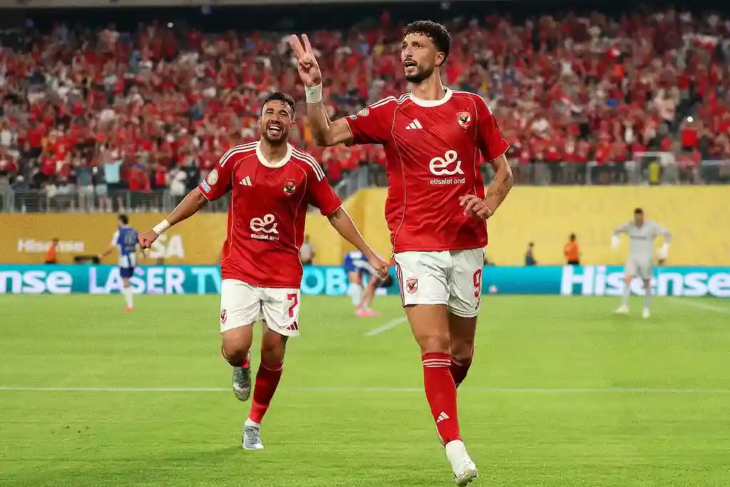 Abou Ali faz hat-trick na partida entre Al Ahly e Porto, no Mundial de Clubes 2025