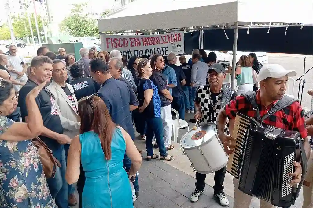 Protesto do ‘Forró do Calote’ em paralisação de 24h na Sefaz/SE