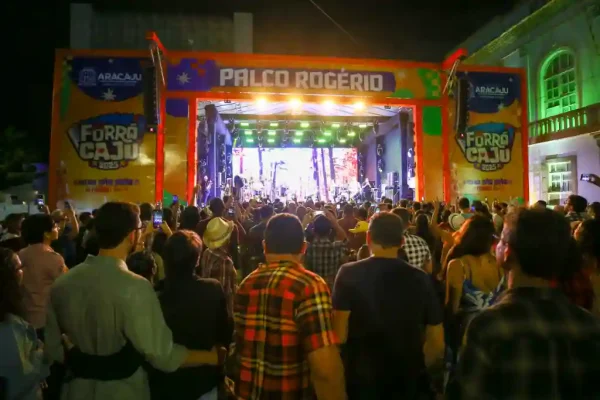 Palco Rogério, localizado na Praça Fausto Cardoso, em Aracaju