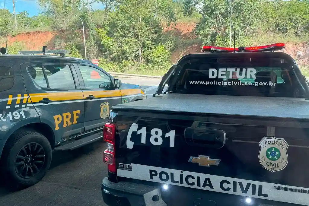 Viaturas da PRF e Polícia Civil de Sergipe