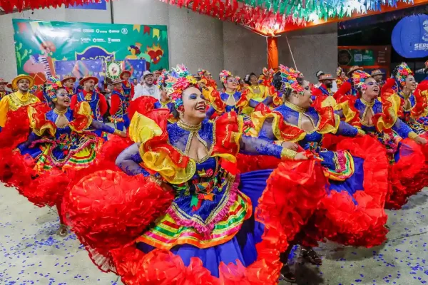 A quadrilha Balanço do Nordeste é a grande campeã do concurso Arranca Unha 2024