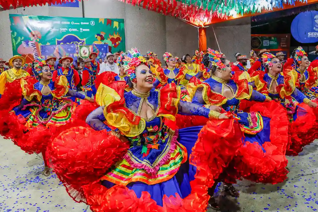 A quadrilha Balanço do Nordeste é a grande campeã do concurso Arranca Unha 2024