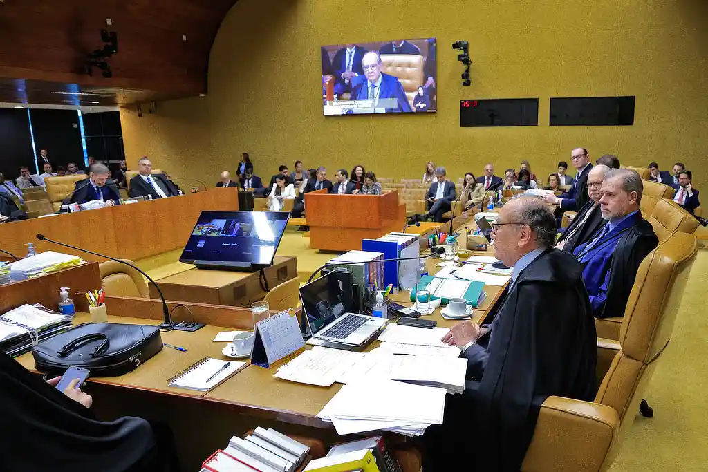 Decano do STF, ministro Gilmar Mendes durante sessão plenária - 26/06/2025