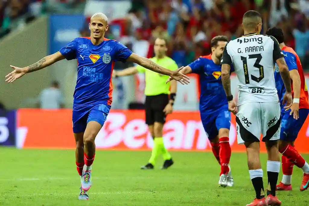 Bahia vence Atlético-MG com gol nos acréscimos e sobe para terceiro lugar