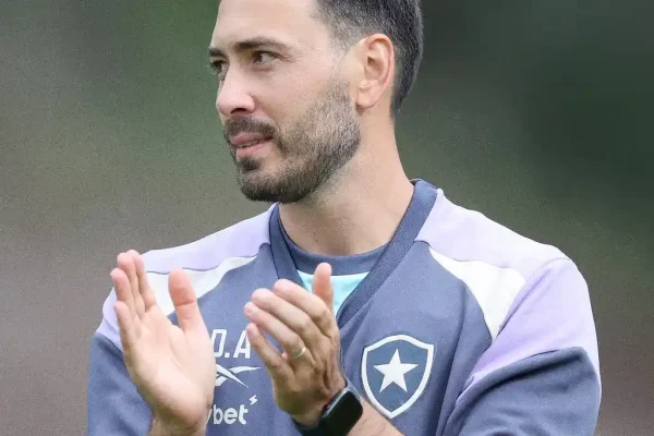 Davide Ancelotti é do Botafogo