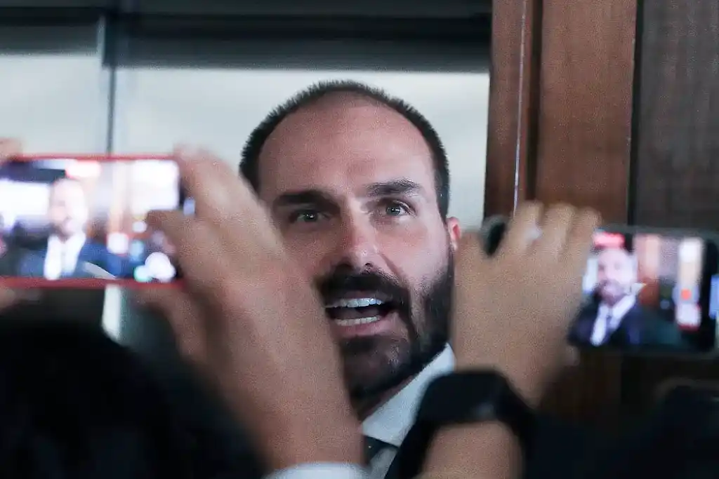 Eduardo Bolsonaro durante entrevista a imprensa. Brasília (DF) 19/11/2024