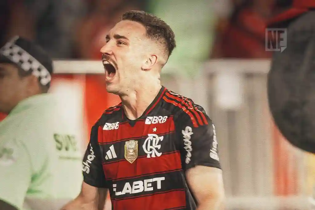 Léo Ortiz comemora gol do Flamengo