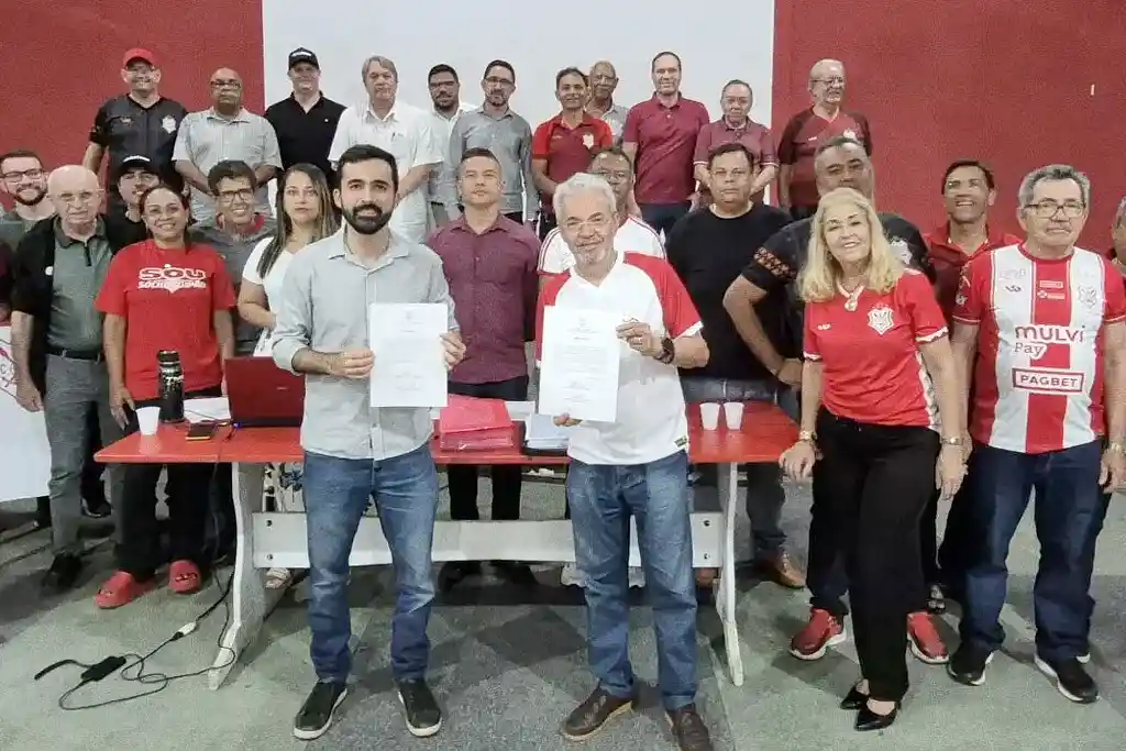 Márcio Garcez e Clóvis Barbosa assumem o comando do Clóvis Barbosa