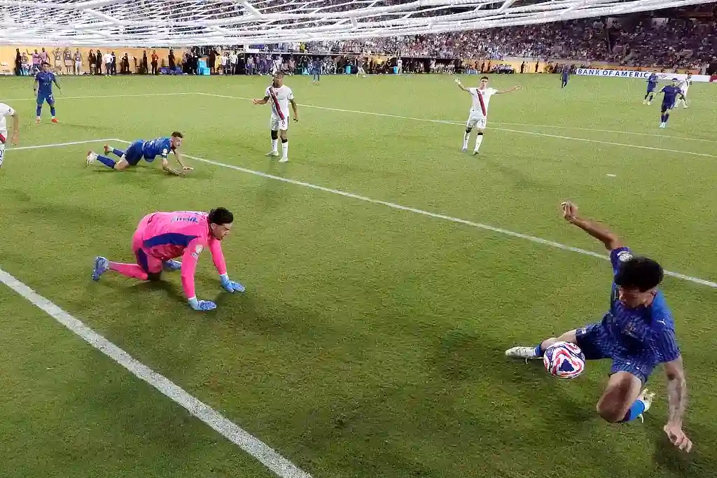 Marcos Leonardo chega a três gols após vitória do Al Hilal por 4 a 3 sobre o Manchester City, no Mundial de Clubes 2025