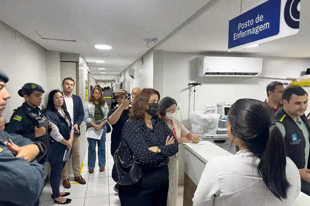 MPSE fiscaliza Hospital Gabriel Soares em Aracaju