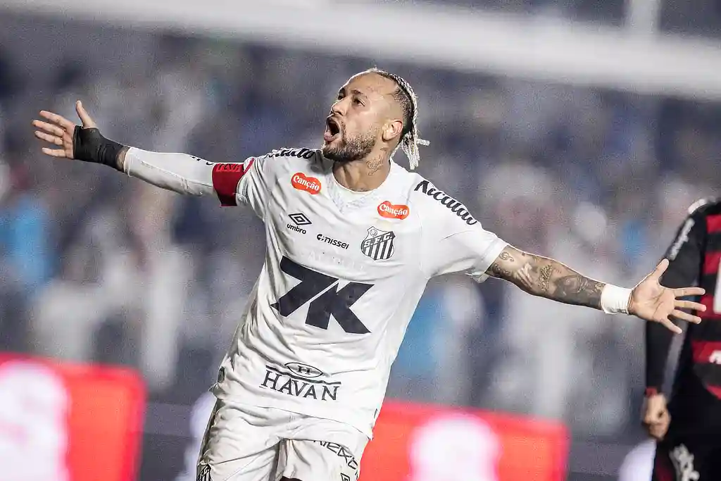 Com gol de Neymar, Santos vence o Flamengo