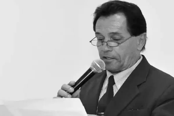 Morre em Aracaju o radialista Jackson Hora