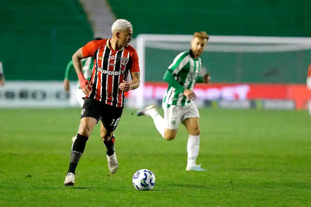 São Paulo bate Juventude em Caxias