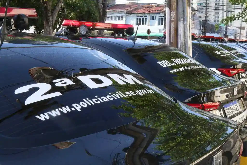 Viaturas da 2ª Delegacia Metropolitana (DM) em Aracaju