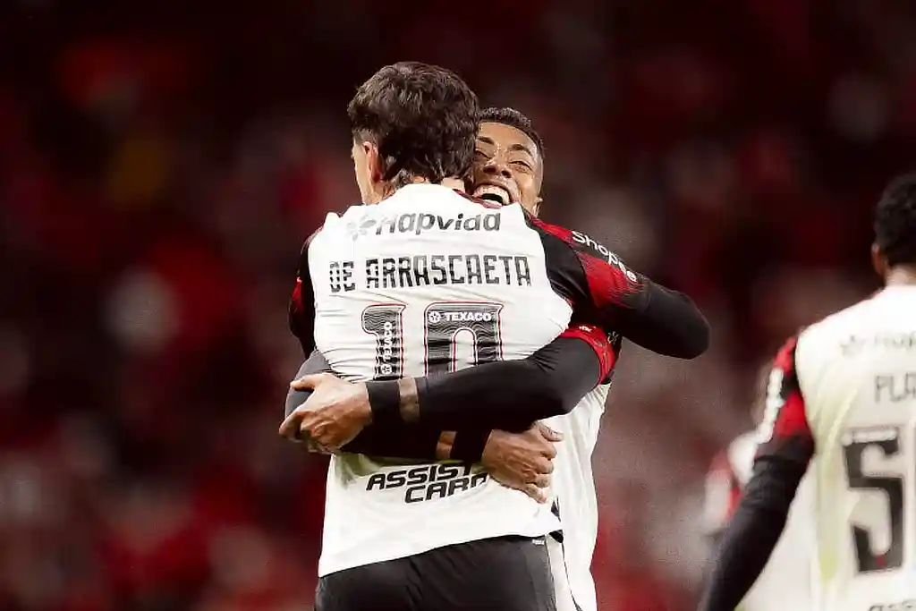 Arrascaeta em comemoração de gol na Libertadores 2025