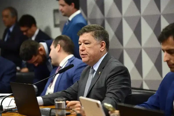 Senador Carlos Viana é eleito presidente da CPMI do INSS