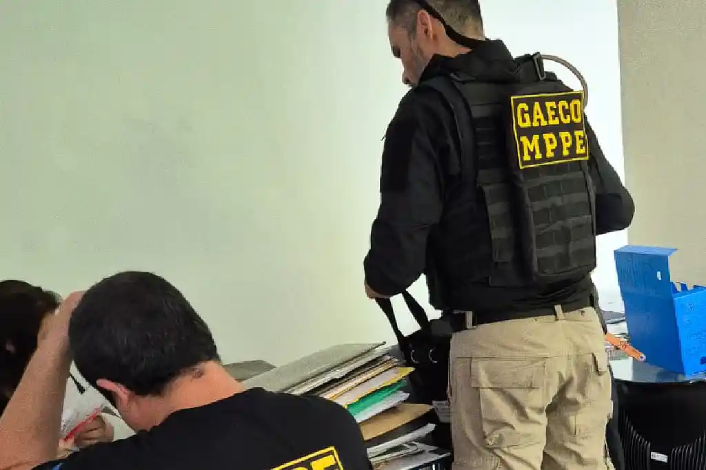 Gaeco deflagra operação contra desvios na Prefeitura do Recife