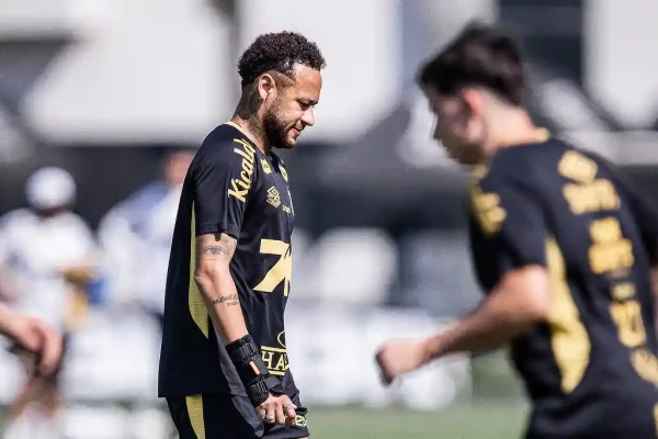Neymar durante treino no CT Rei Pelé (21/08/2025)