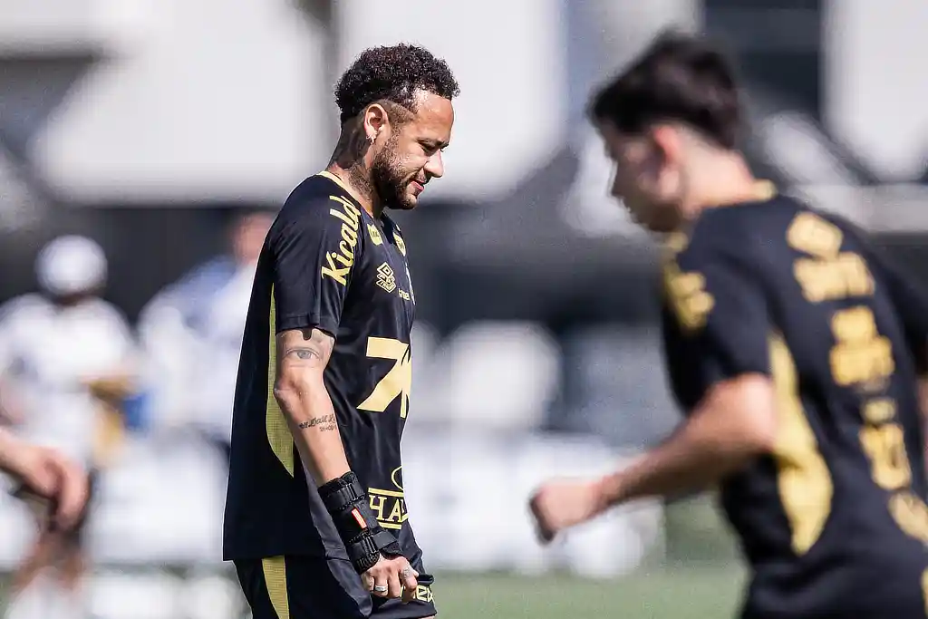 Neymar durante treino no CT Rei Pelé (21/08/2025)