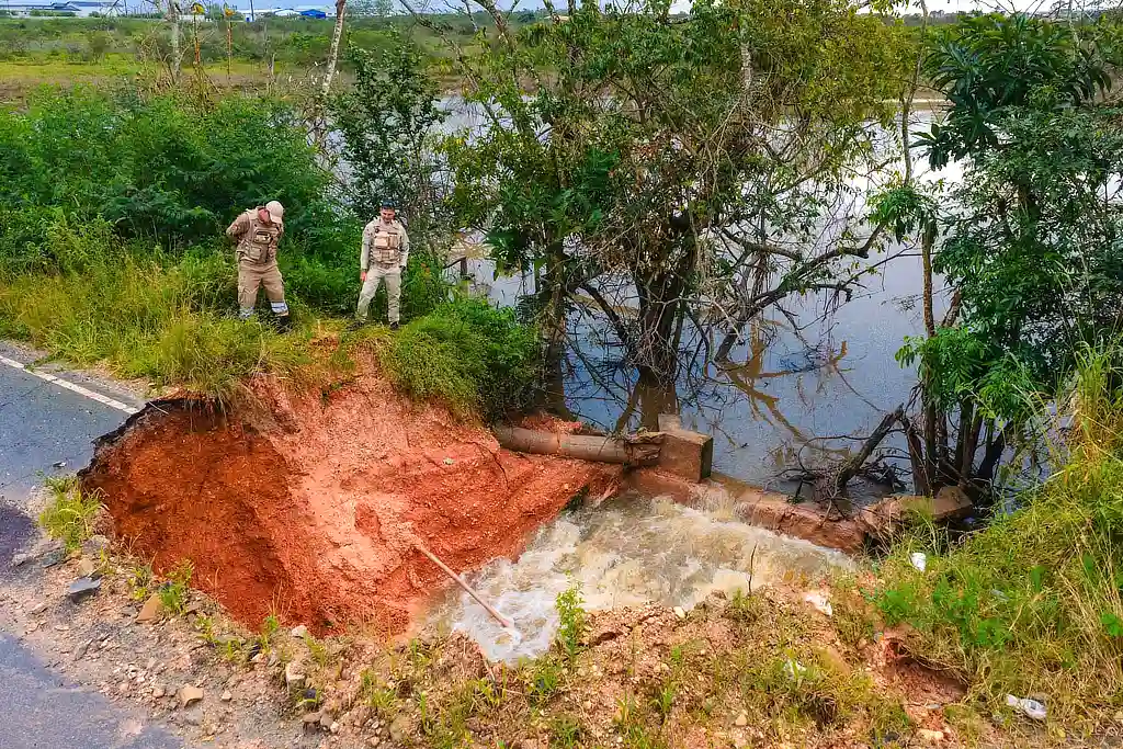 Risco de colapso interdita estrada da Barragem em Lagarto
