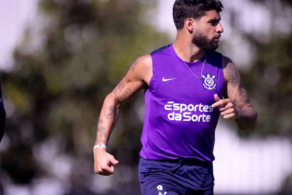 Atacante do Corinthians Yuri Alberto, durante treino