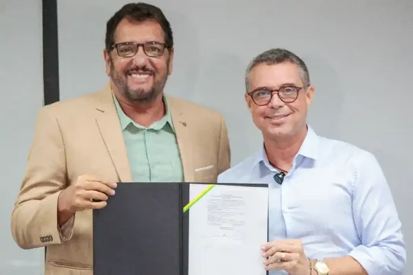 Prefeito da Barra dos Coqueiros, Ailton Martins e o governador de Sergipe, Fábio Mitidieri