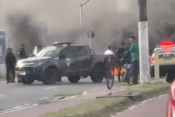 Familiares de gerente morto em explosão fecham Tancredo Neves, em Aracaju