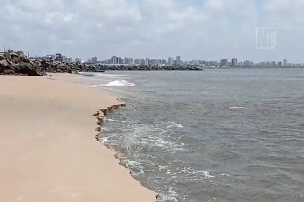Alerta para riscos de banho na área das pedras na Coroa do Meio