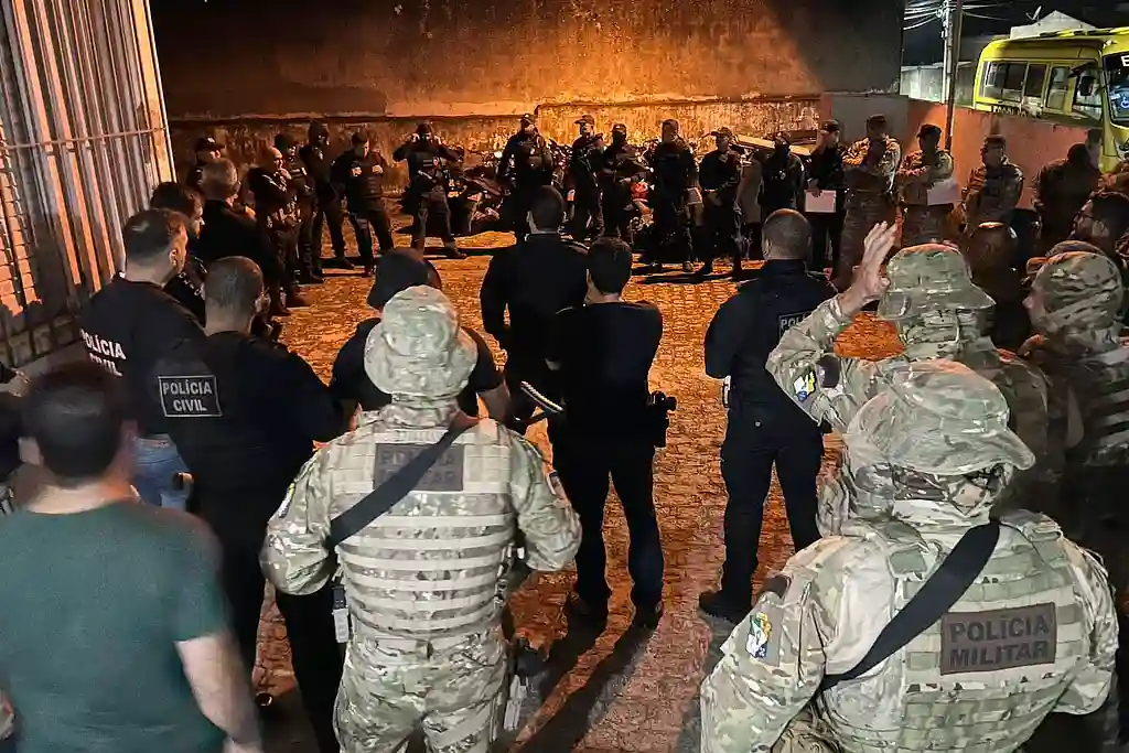 Policiais sergipanos durante operação no Alto Sertão
