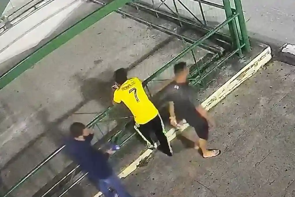 Trio de criminosos planejando assaltos a joalherias de Aracaju