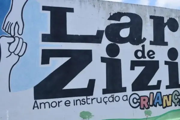 Lar Infantil Nossa Senhora Santana – conhecido como Lar de Zizi, entidade filantrópica de Aracaju