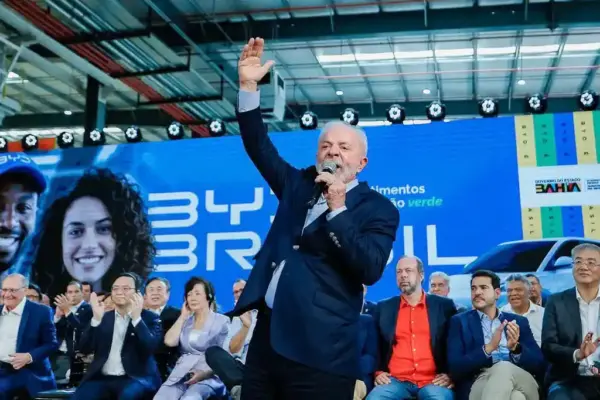 Presidente da República, Luiz Inácio Lula da Silva, durante cerimônia de inauguração da fábrica da BYD. Polo Petroquímico, Camaçari - BA. 09.10.2025
